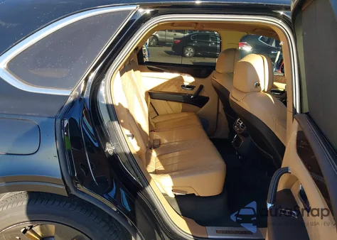 2017 Bentley Bentayga W12/W12 First Edition из США, поврежденный, VIN SJAAC2ZV4HC015750